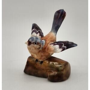 Vintage Crown‎ Staffordshire Lifelike Porcelain Chaffinch On Branch Hand Painted